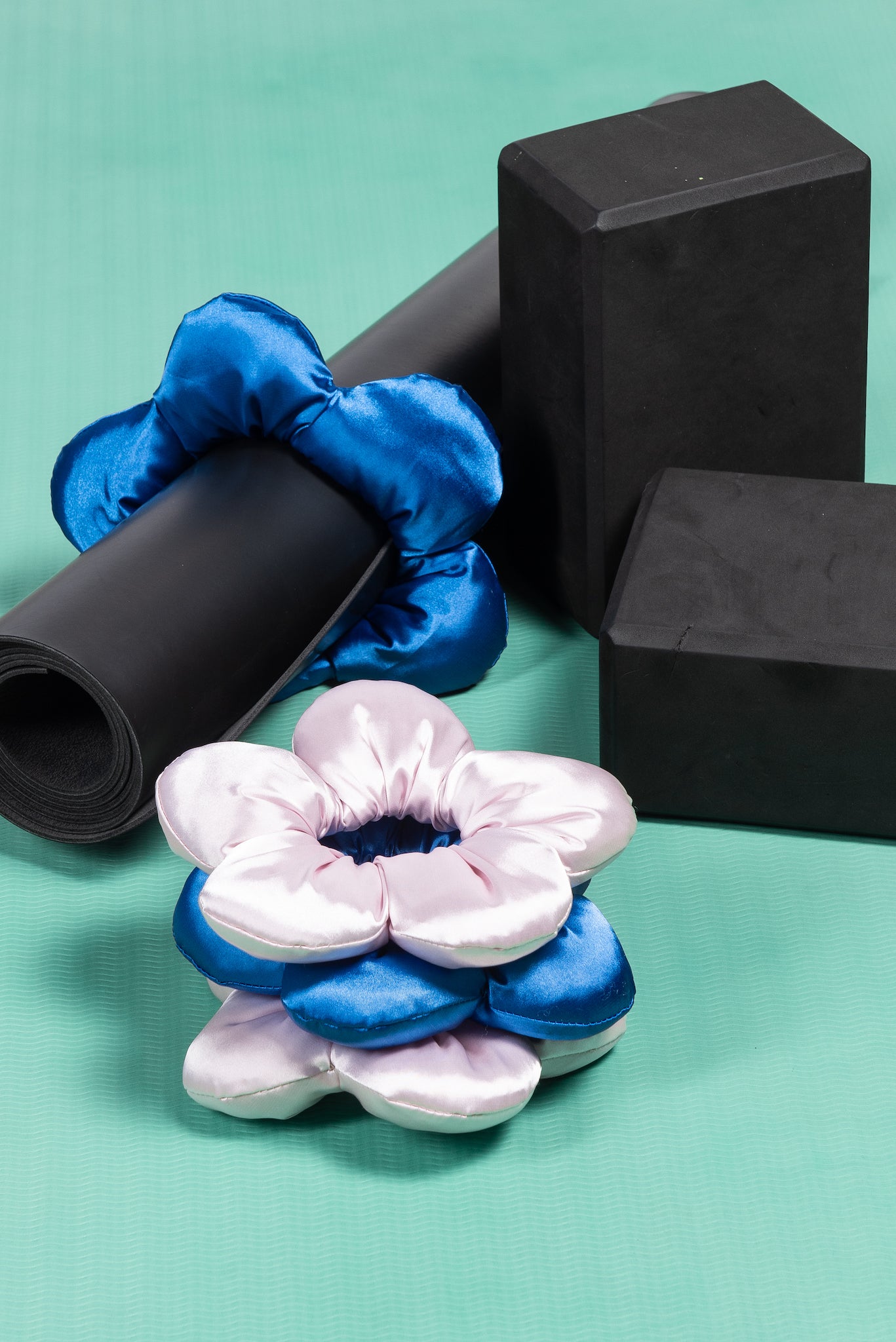 MatBloom Yoga Mat Scrunchie – Royal Blue